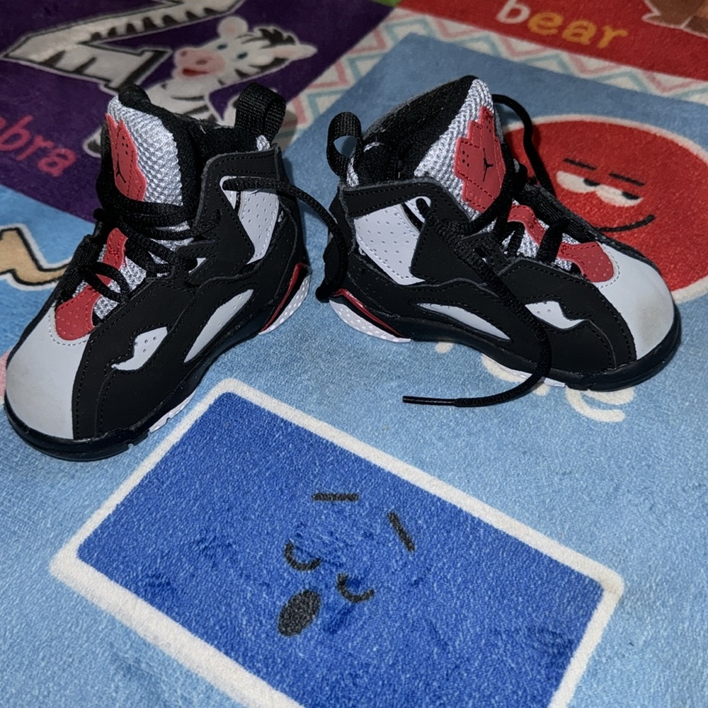 Jordan True Flight - Picture 2 of 3